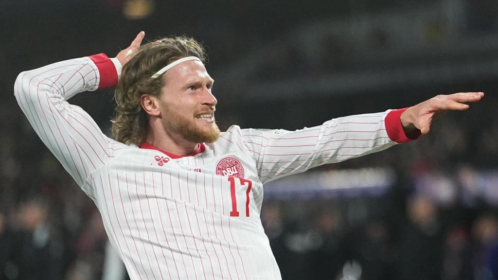 Celtic on Brink of Landing Bodo/Glimt Striker Kasper Hogh