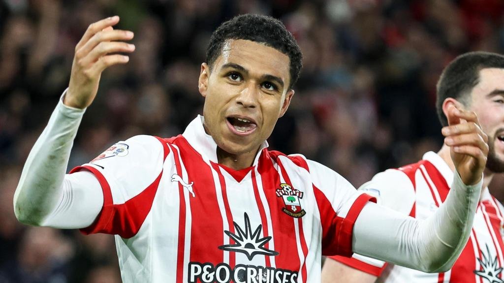 Fulham Complete Ambitious Signing of Shea Charles from Southampton for £30m