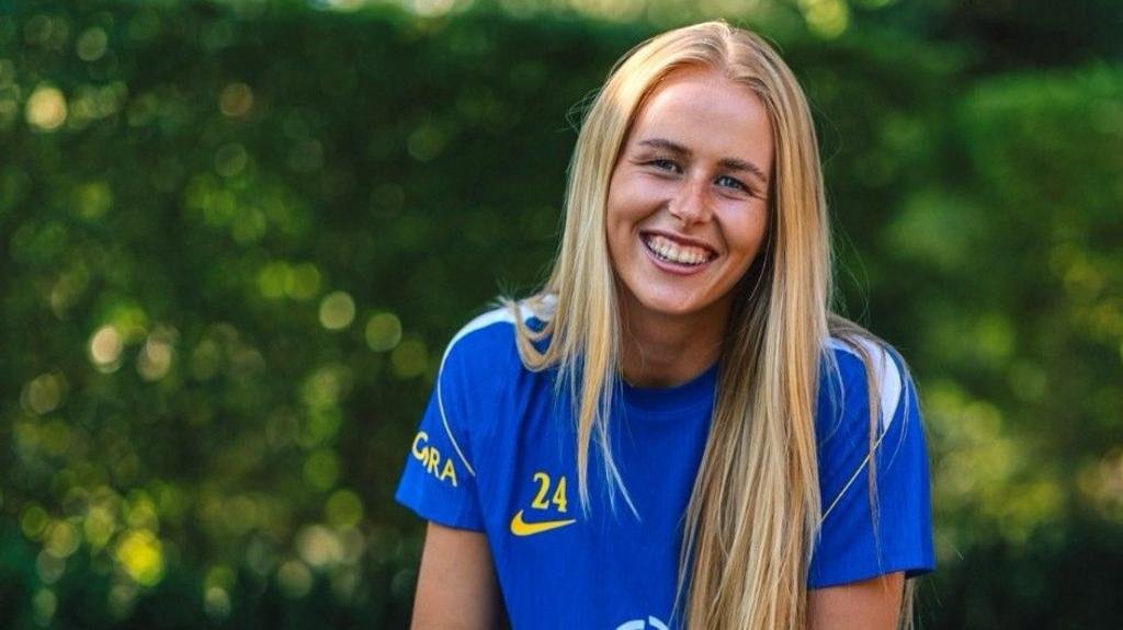 Hannah Hampton Commits to Chelsea with New Two-Year Deal