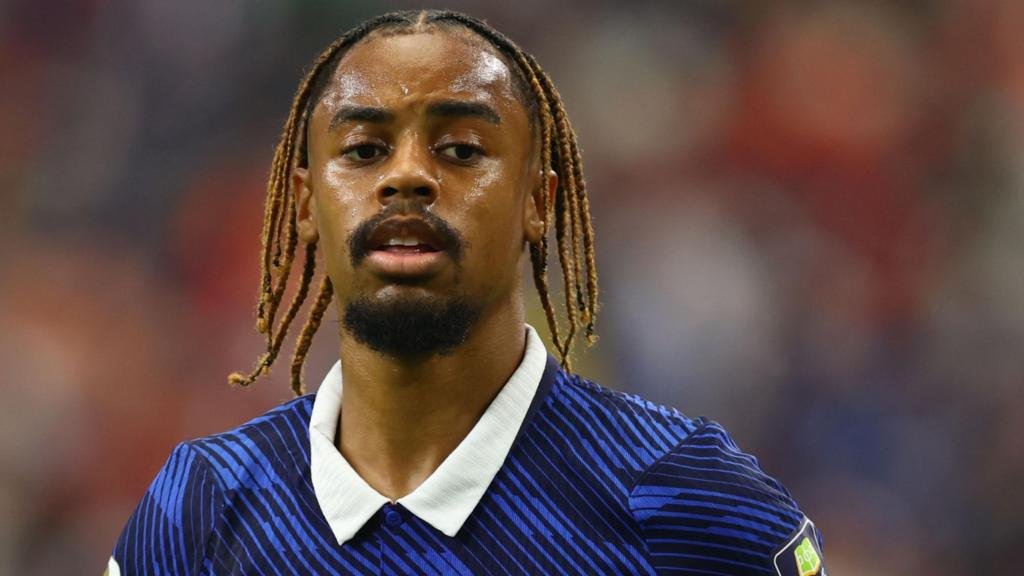 Liverpool Set to Launch Bid for PSG's Promising Youngster Bradley Barcola